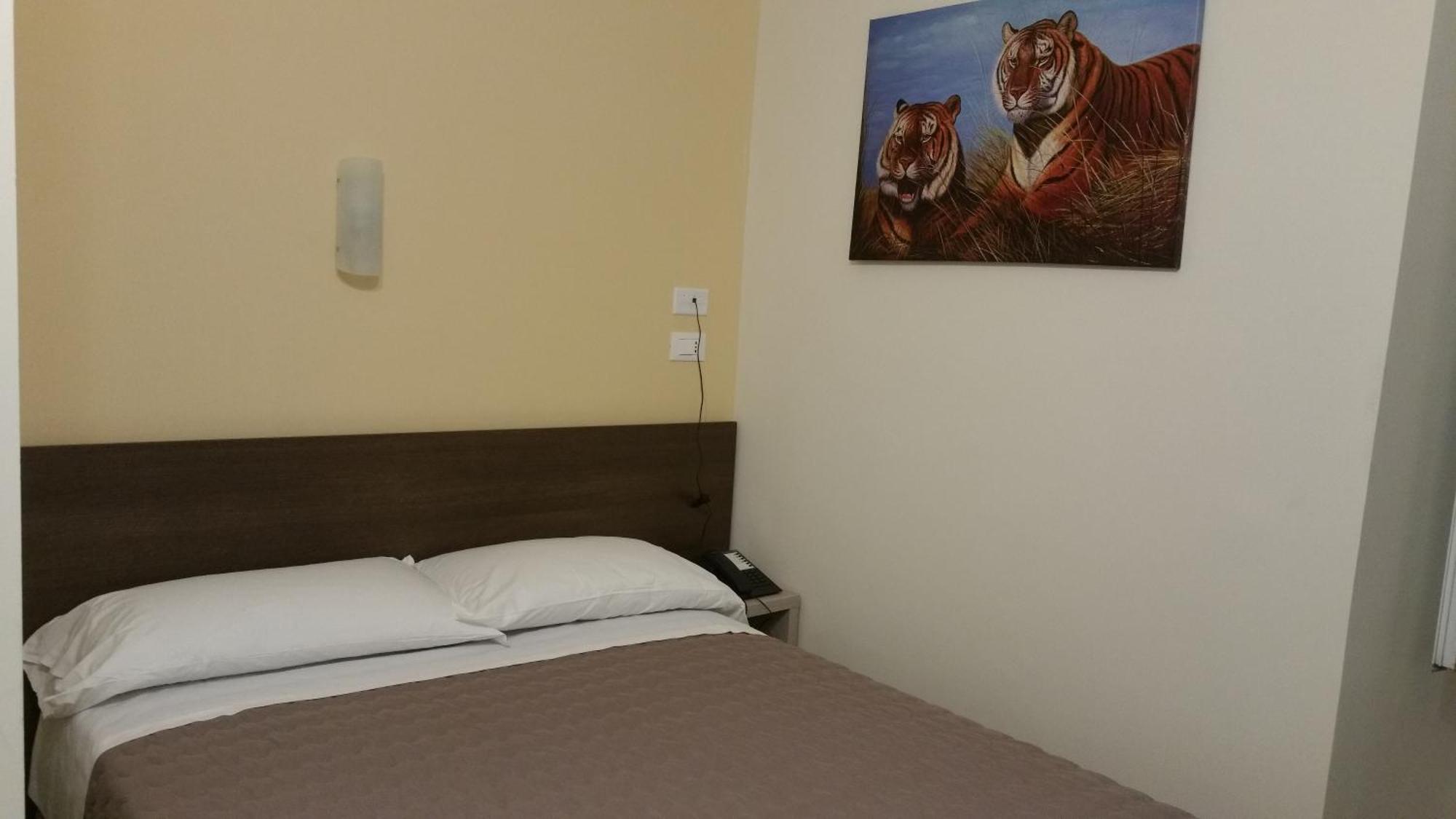 Hotel Tommaseo Janov Pokoj fotografie